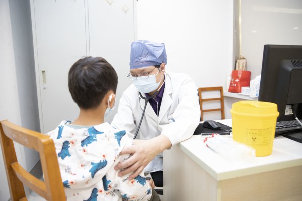 智慧优配 35岁以下患者超三成！上海十院推21个周末专病门诊，为何吸引年轻人